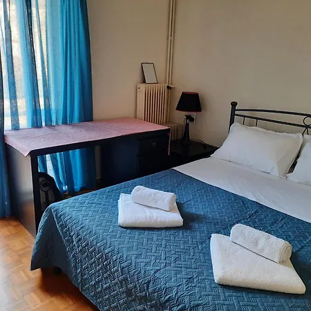 Cozy Flat Near The City Center